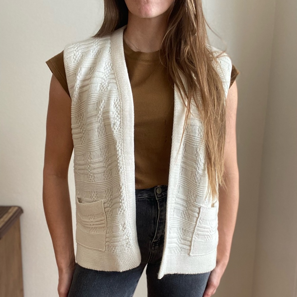 Cream Knit Open-Front Vest Sweater - Brand Unspecified